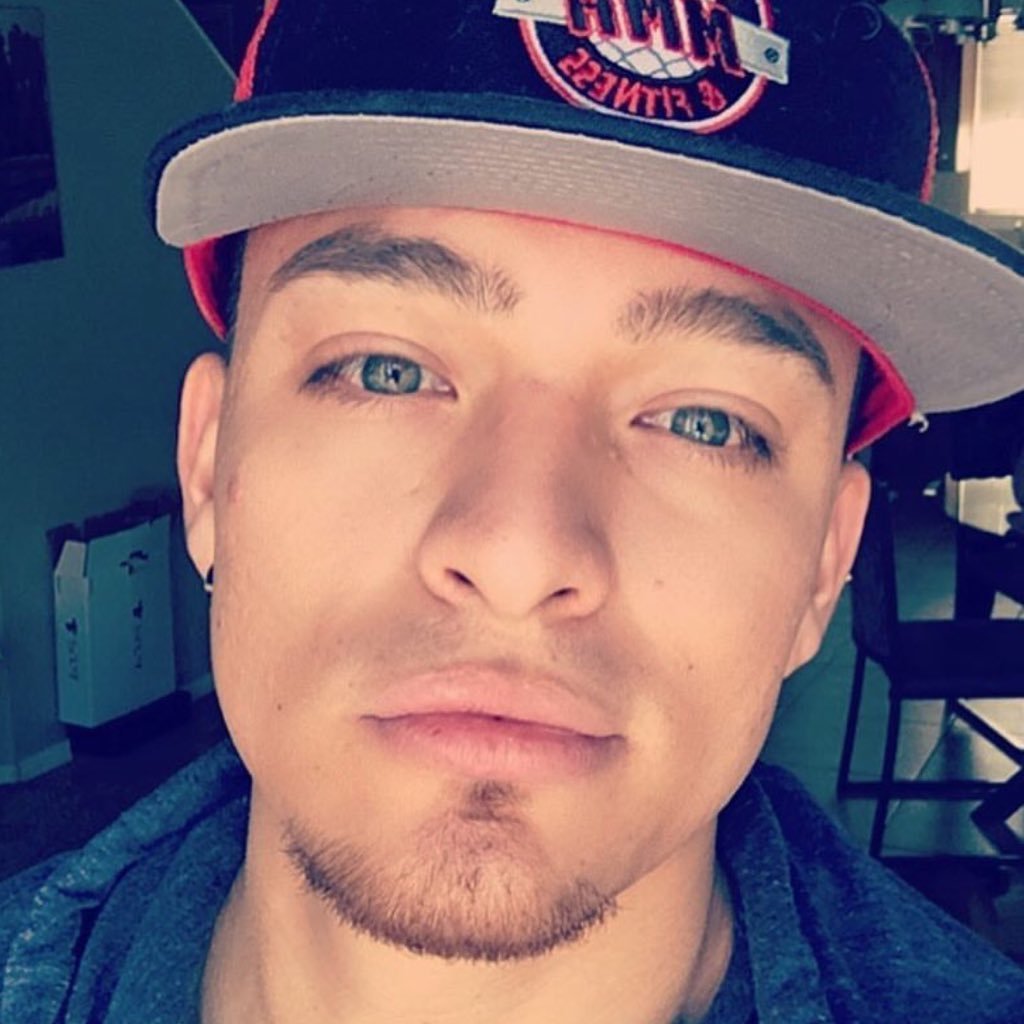 arielvilla931's profile picture. 