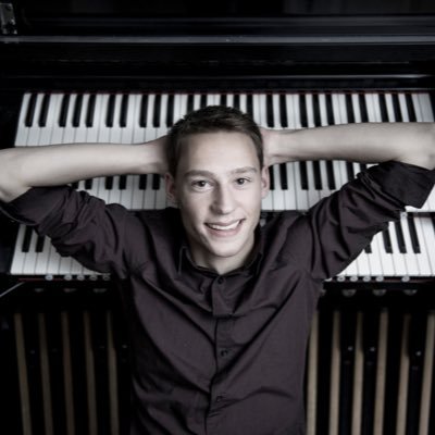 Welcome to organist Lukas Hasler's official Twitter account