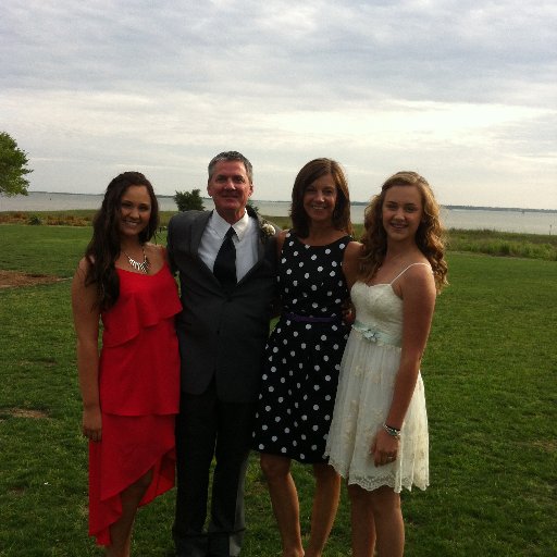 Komilbo's profile picture. Grateful husband & father of 3 beauties!; Graphic Arts enthusiast (expert in training..); proud to lead a great team of graphic arts enthusiasts. Press On!