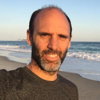 ari_santax's profile picture. Making partners happier