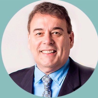 Dr. Pawlinga is a Board Certified Hair Restoration Surgeon who has 15+ years of extensive experience offering surgical and non-surgical hair loss solutions.
