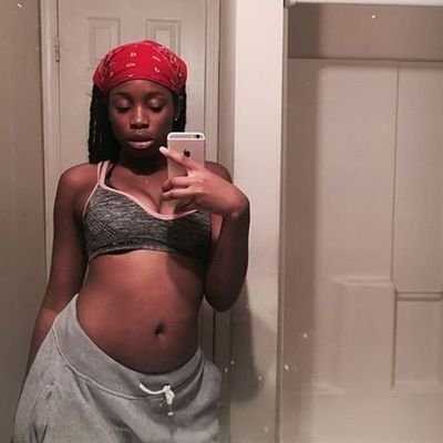 kiaaaaa 💞🍫  12/20♐ ima heart breaker ☺.