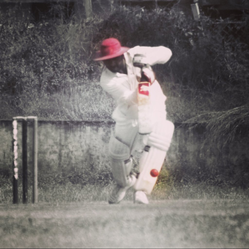 Rahul Dravid I
Communication Professional |
Sportsperson I
Red Devil I
Caribbean Cricket I
Mobile Photographer |
Atheist I
Libran I
Mumbaikar |
