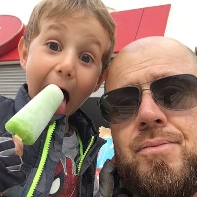 AntonioRuedaR's profile picture. Discípulo de Jesús. Esposo y papá. Asesor de personas y de equipos. Cantautor del Amor y de la Vida.