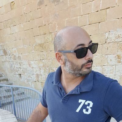 twainvella's profile picture. 