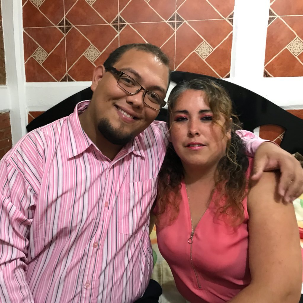 JoseRamonSalas6's profile picture. Mi esposa y mis hijos, eso es lo que me hace especial