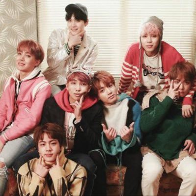 10superior12byi's profile picture. 