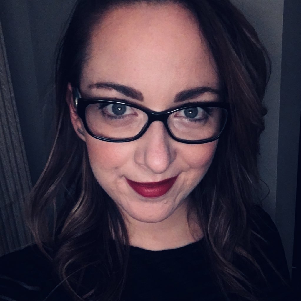 CynPlam's profile picture. Animatrice #Radio#Outaouais/ Animatrice à @matv #LeZarts / #Voix Commerciale / #BûcheronneGlamour / Heureuse et Funny