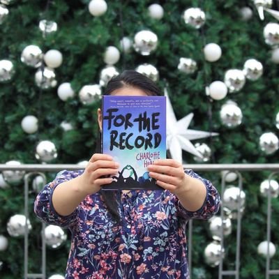 wordsonsimmer's profile picture. Bookstagrammer || Binge Tweeter || Reader || Occasional Book Blogger

https://t.co/zonNFbBPfL