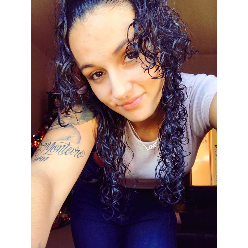 angela17afonso's profile picture. 