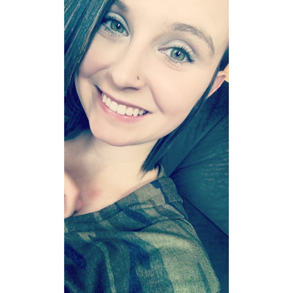 raae_xox's profile picture. AJM 👶🏻