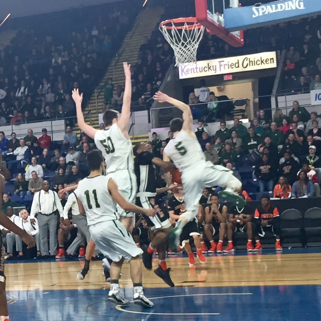 Freelance sports videographer. Your source for live updates and field-level video from Massachusetts high school and semi-pro sporting events. #SCtop10