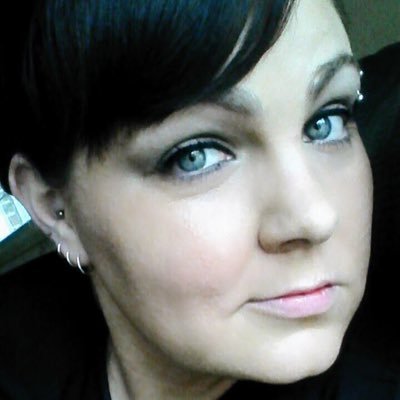 Elizabeth_M84's profile picture. 