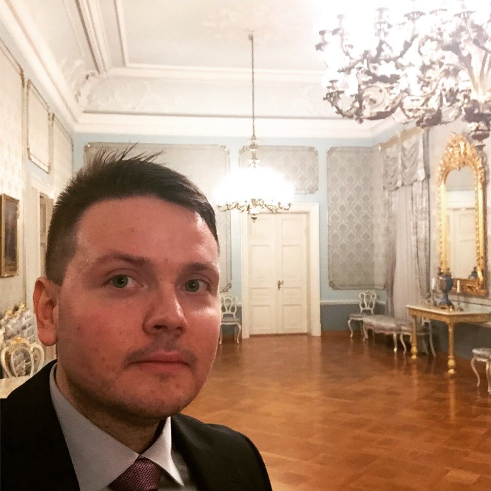 LauriHellsten's profile picture. Award-winning STEM-teacher, ICT, assessment and flipped learning expert, entrepreneur and an author.