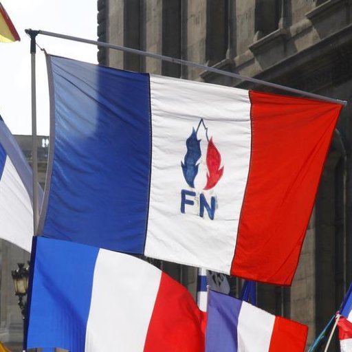 FnetResiste's profile picture. j'ai fuie #Marseille pour ne pas vivre voilée sous la loi de la citée, où la police n'a pu,que me souhaitée bonne chance
FN en république
ou #Monarchie