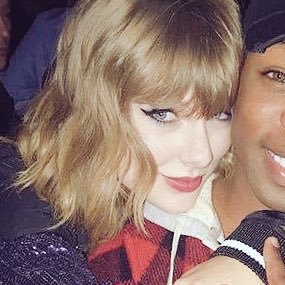 hopelessly devoted my ass to Taylor Swift and stranger things