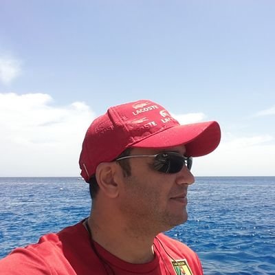مهندس وأب مصرى .أعشق تراب بلدى .الجيش خط احمر . اهلاوى . كتالونى.