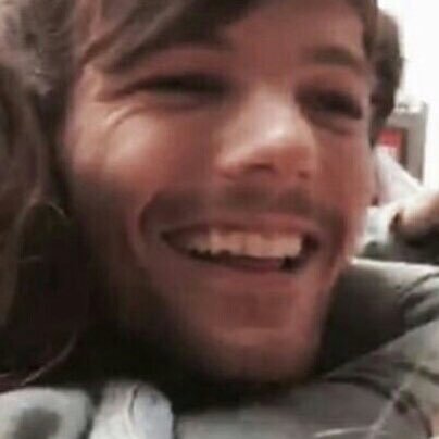 don't follow this acc back, here's a free follow from @mytinyloueh :)