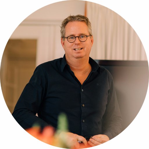 TEDx Amsterdam powerpoint presentation designer. Gecertificeerd Presentatie Architect - Ik maak je presentaties beter, mooier en effectiever. | pptacademy.nl