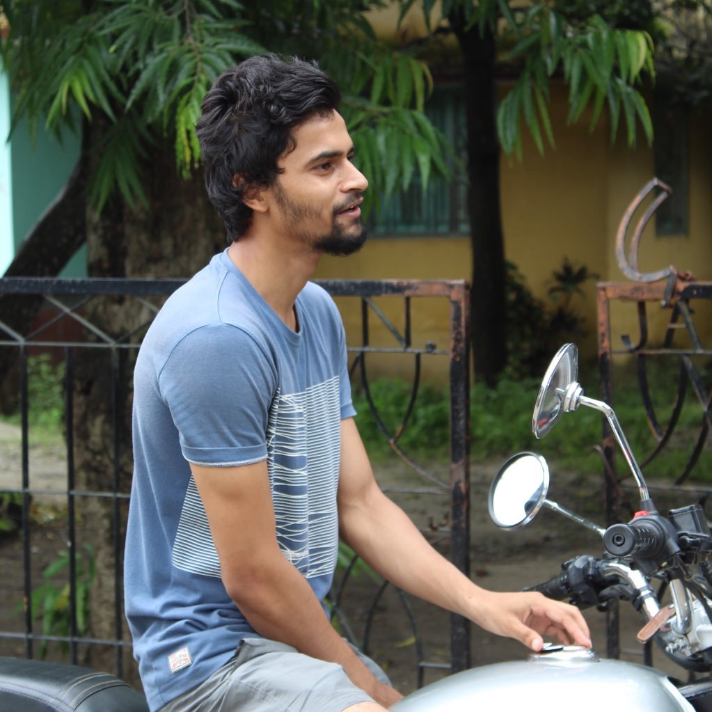 champrath's profile picture. i’m no one....😤🤞🏾