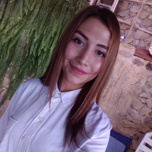 lissacv15's profile picture. 