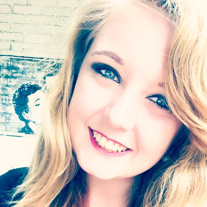 Emily5L's profile picture. 