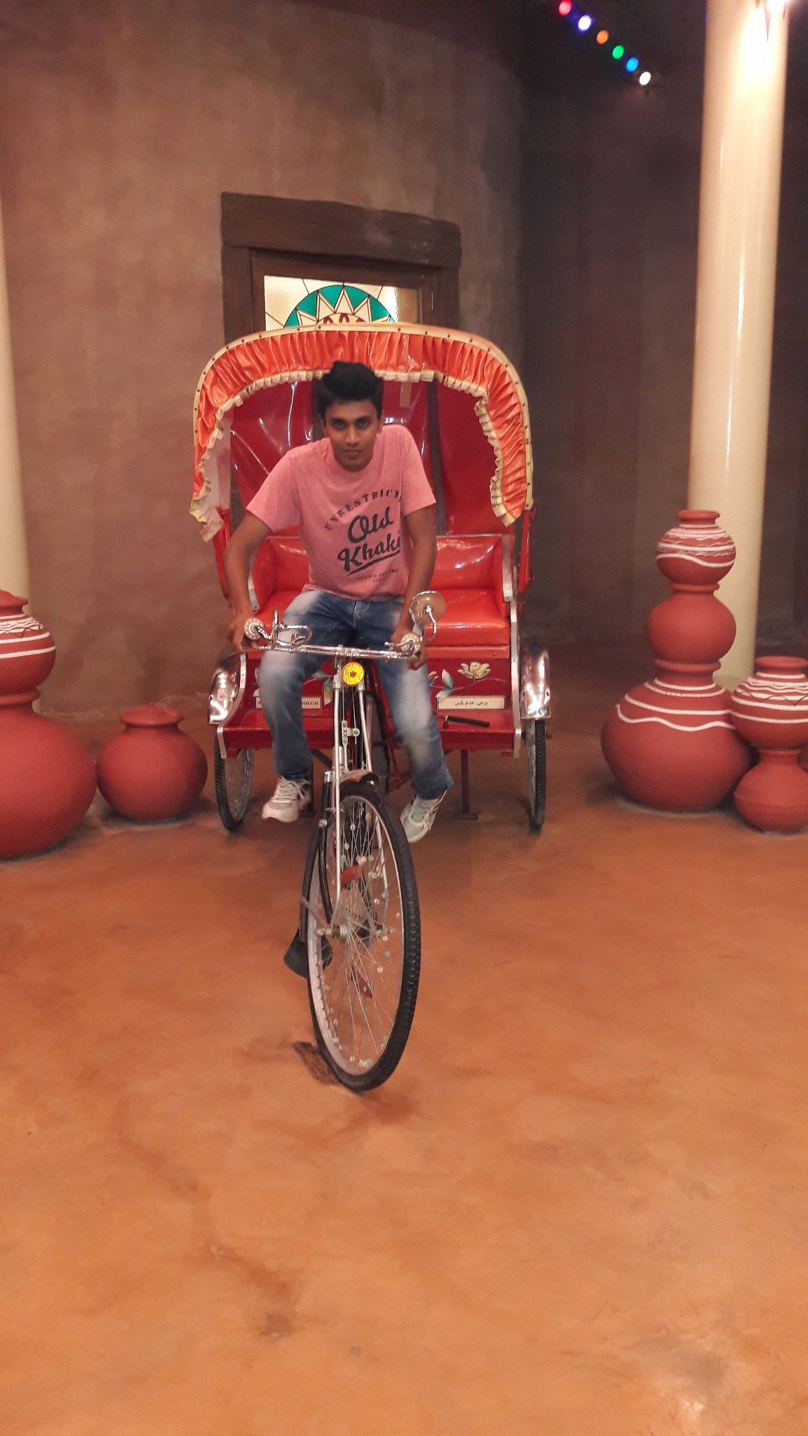 ChinnusamyKavin's profile picture. ஊருக்குள் நல்லபையன்னா என்ன மட்டுந்தா கை காட்டுவாங்க... அம்புட்டு நல்ல பையனுங்கோ..