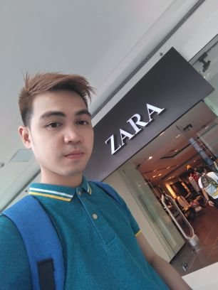 Just be yourself.. Traveller, Food lover, AOV Gamer.. :)