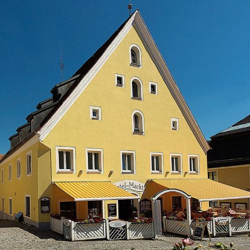 Hotel und Restaurant in der Marktstraße von Greding, vor den Toren des Altmühltals und der Fränkischen Seenlandschaft.