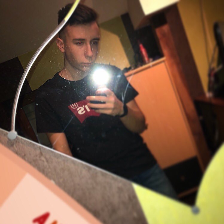 Julien50616314's profile picture. 