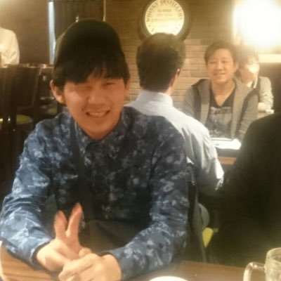 そろそろ人生変えませんか？手取り20で満足していますか？月100万の方が良くないですか？しかも、自分のやっただけ増えるんです。それに、様々な案件から選ぶタイプになっているので自分に合ったもので稼げます。やるか、やらないか。DMかLINEお待ちしております。そこらへんのビジネスとは違います。