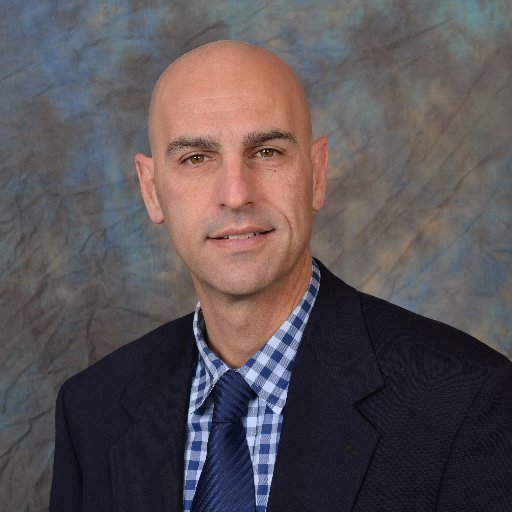 Former PGA Pro and current Real Estate Pro. Fan of all things golf, F1/automotive, European football and tech.