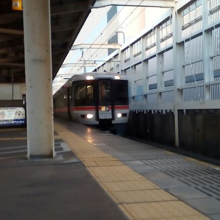 遠鉄電車が超大好きです。前まで遠鉄電車大好きでやってました。容量が増えたので再開ちなみにYouTubeを遠州鉄道大好き人間でやっております。