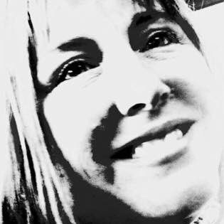 devereux_nikki's profile picture. 