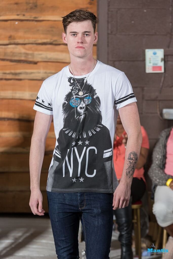 AaronMullen17's profile picture. Part time https://t.co/Gs5GYU1fOl represented open to collaborations catwalk editorial and magazine submissions follow my journey