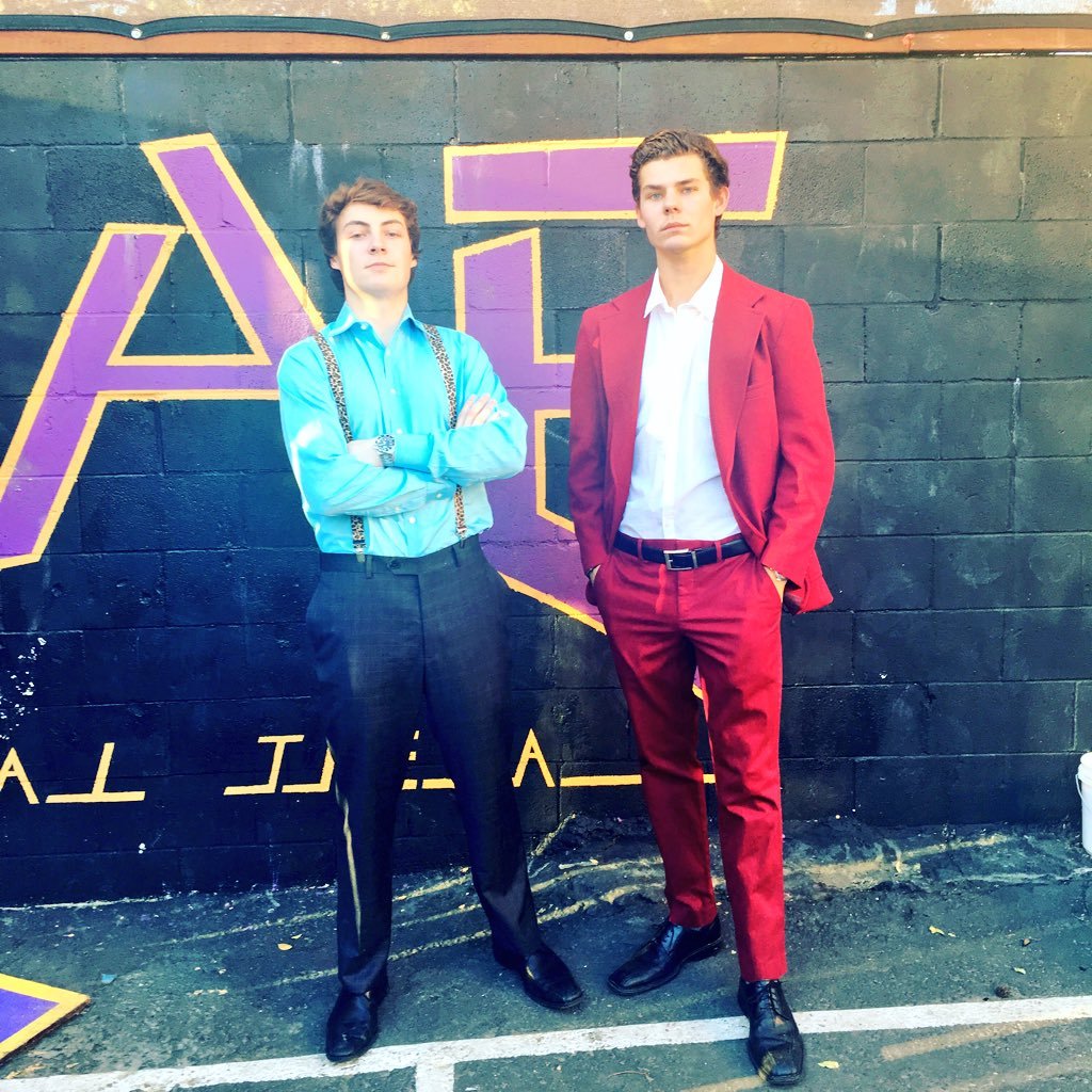 AlexMcNuggetsss's profile picture. 