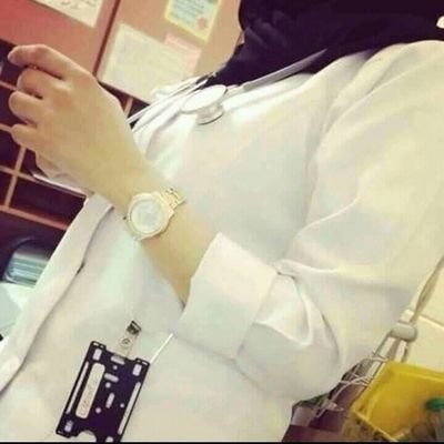 أخصائية علاج طبيعي وتغذية صحية