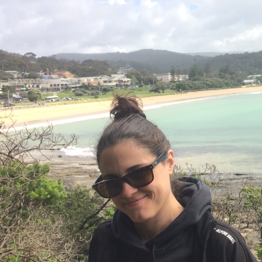 MaraVallorani's profile picture. Time traveller