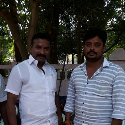 அடுத்தவங்க எது சொன்னாலும் கேட்டுக்கணும்!
பிறகு
நம் மனசுக்கு எது சரின்னு படுதோ அத தான் செய்யனும்!!


VGKமணினு ஒருதெய்வம் இருக்கும் போது நான்யாருக்குடா பயபிடனும்