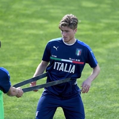 Giocatore del Cagliari calcio, in prestito al Sassuolo