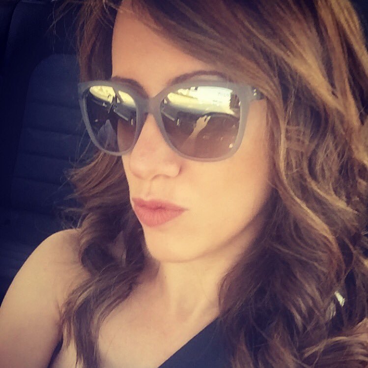 nevine_zaki's profile picture. مصرية من بتوع التحرير..بحب مصر وأؤمن بالمجتمع المدني والمواطنة وعدم التمييز، ضد المجلس العسكري والأخوان..وأفكاري تميل لليسارية..أهلاوية برشلونية #حزب_السعادة🦋