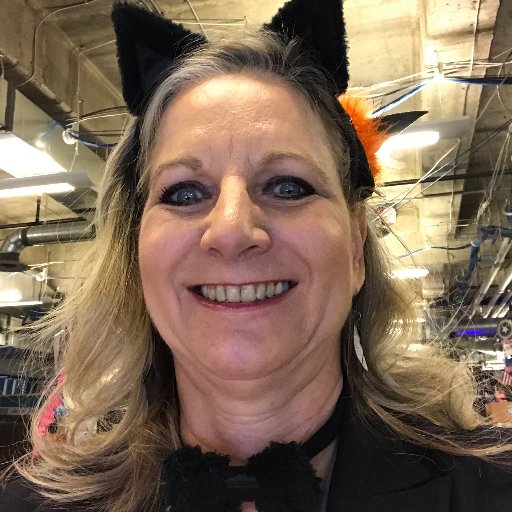 lmyhoffman's profile picture. Smelling the roses in the latter part of life. Having a grand time with my new work, new high-rise condo, and a new outlook on life. 😻