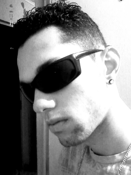 denisdvr's profile picture. Estéreo ou Mono, a sintonia é sempre a mesma!