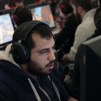 FARIDZ (@farldz) 's Twitter Profile Photo FARIDZ (@farldz) 's Twitter Profile Photo