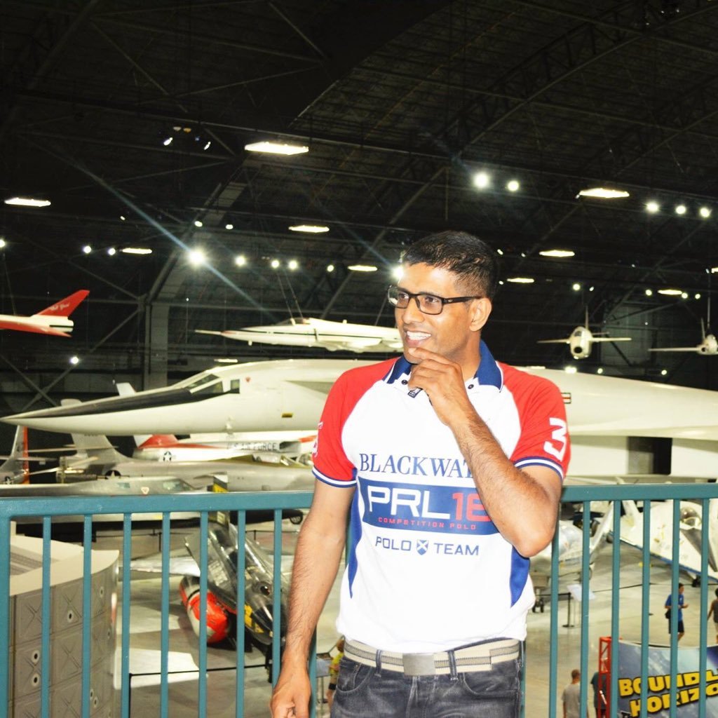 AARIZ856's profile picture. 