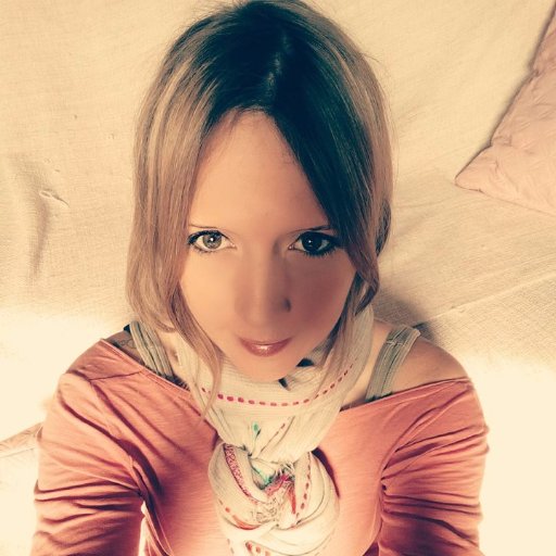 LicorneIndigo's profile picture. Une psychologue clinicienne, thérapeute psycho-corporelle, hippothérapeute, diiplômée en médiation animale à l'écoute des enfants, ados et adultes.