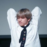 Teyung (@ktaevung) 's Twitter Profile