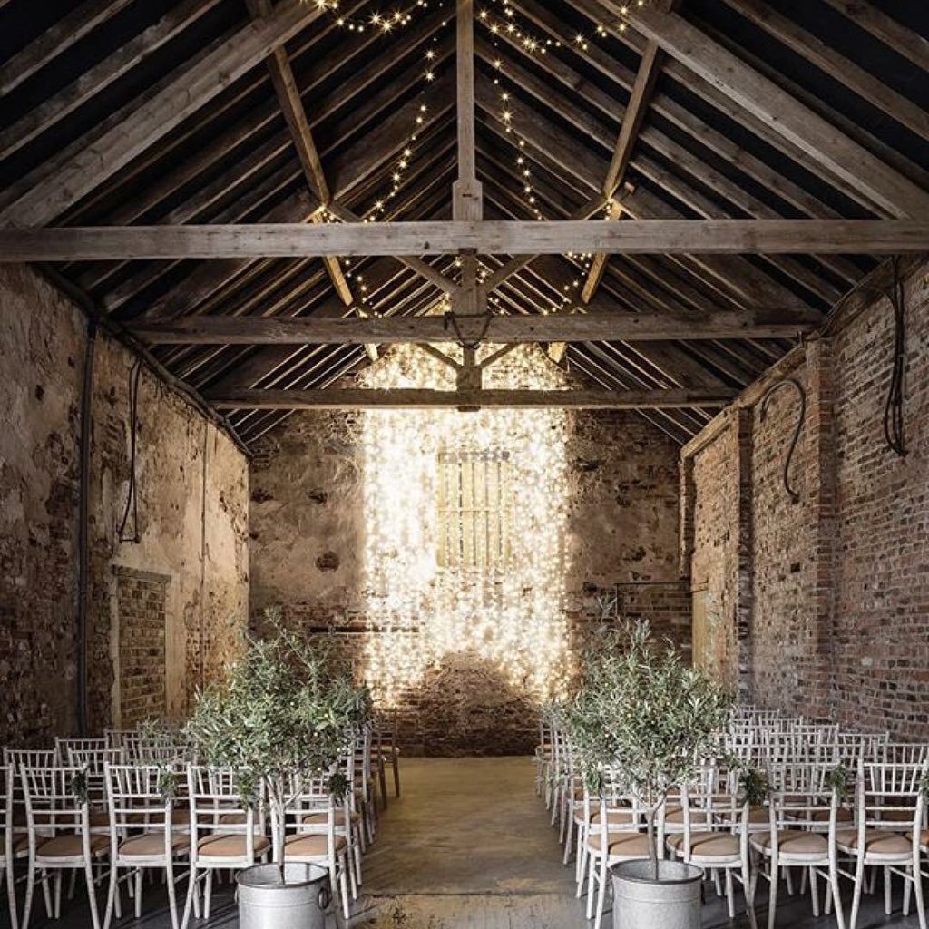 Contemporary country weddings at this stunning venue located just outside York, North Yorkshire.