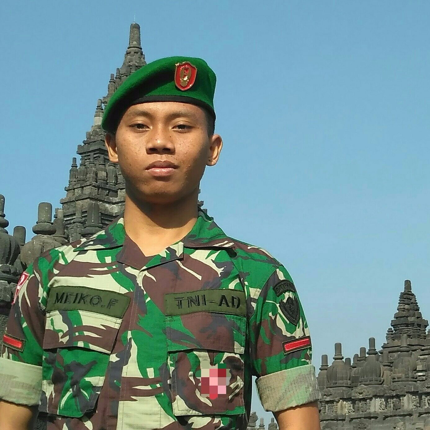 Islam
Burung Perkasa dgn Satu Cita Mulia
Instagram:@meikofajriansyah
facebook:meikofajriiansyah(2)
