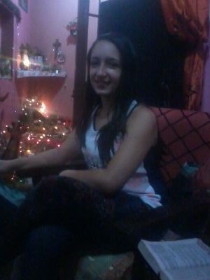 capote_genesis's profile picture. 